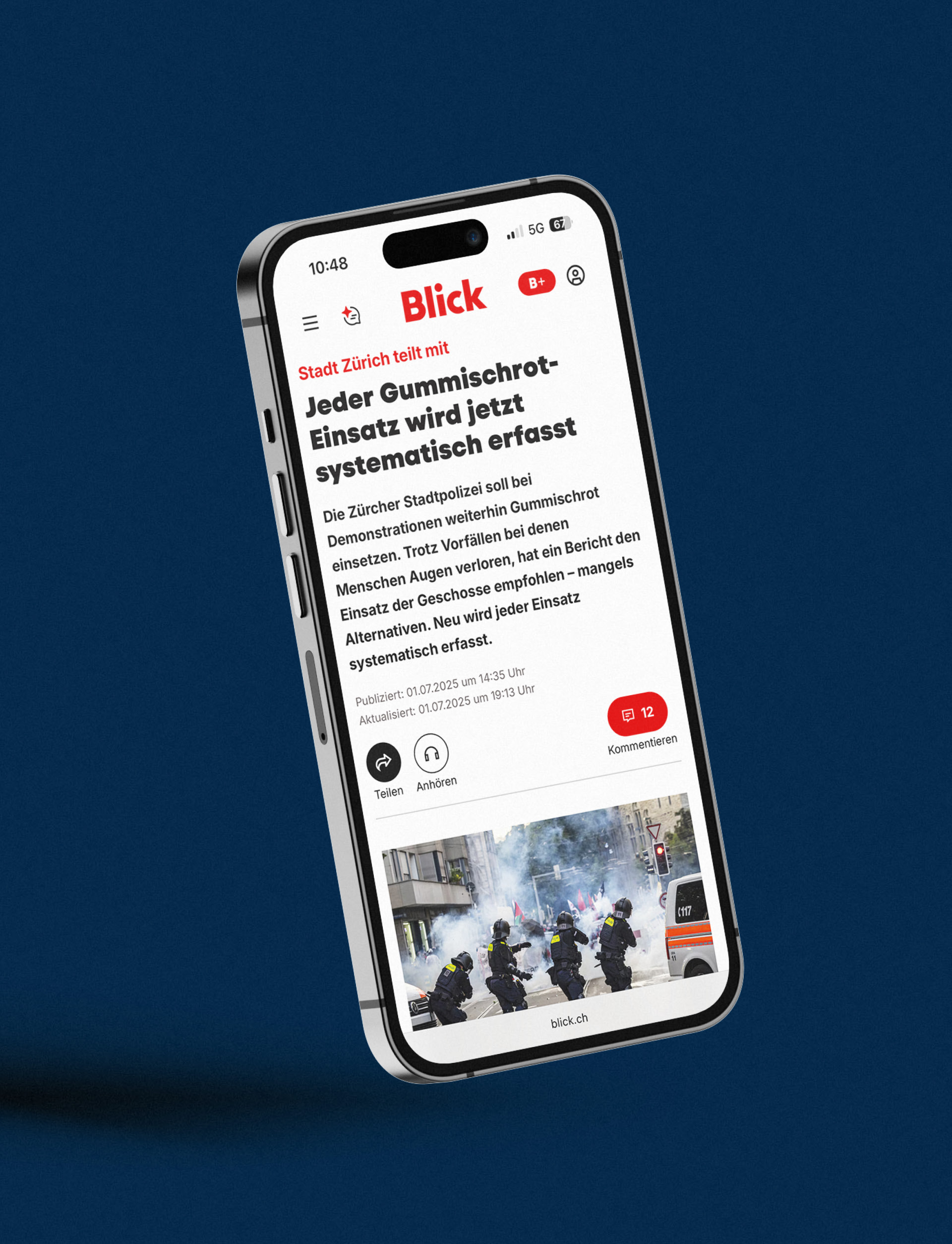 ZRH_SID_Gummischrot_Blick Bild von Polizisten in Vollmontur – Sicherheitsdepartement Stadt Zürich