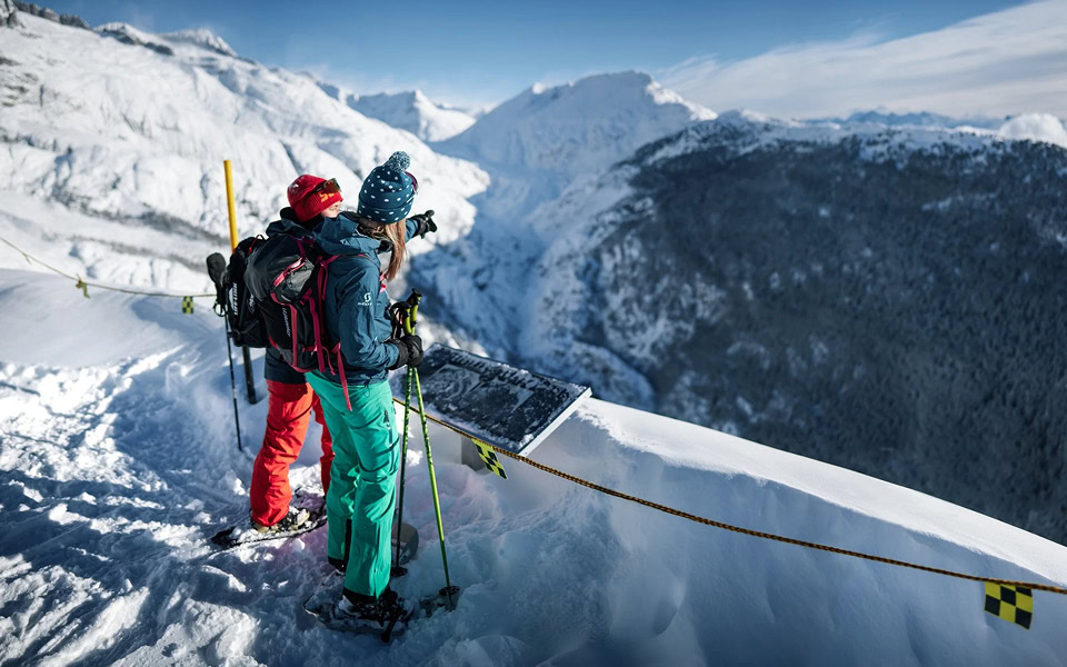 tbs_Belalp_2-spaltig_16x10_2 Stiftung-PWG-Farben